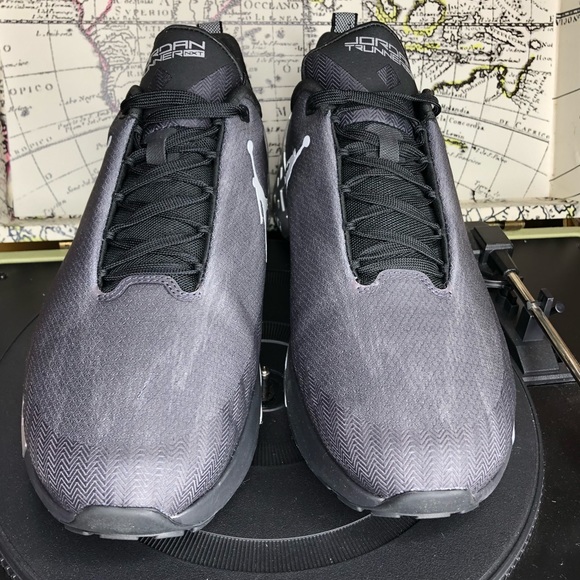 JORDAN TRUNNER NXT REACT SIZE 11 - Picture 3 of 6